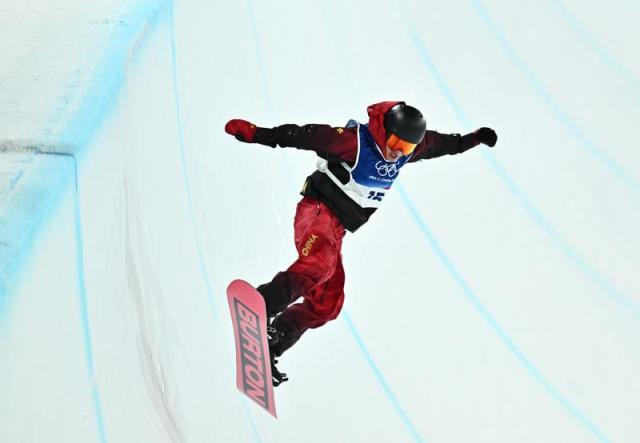 足球比分-突破！王梓阳闯入单板滑雪男子U型场地技巧决赛